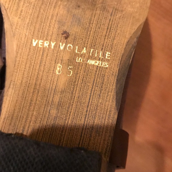 Very Volatile booties - Picture 6 of 7